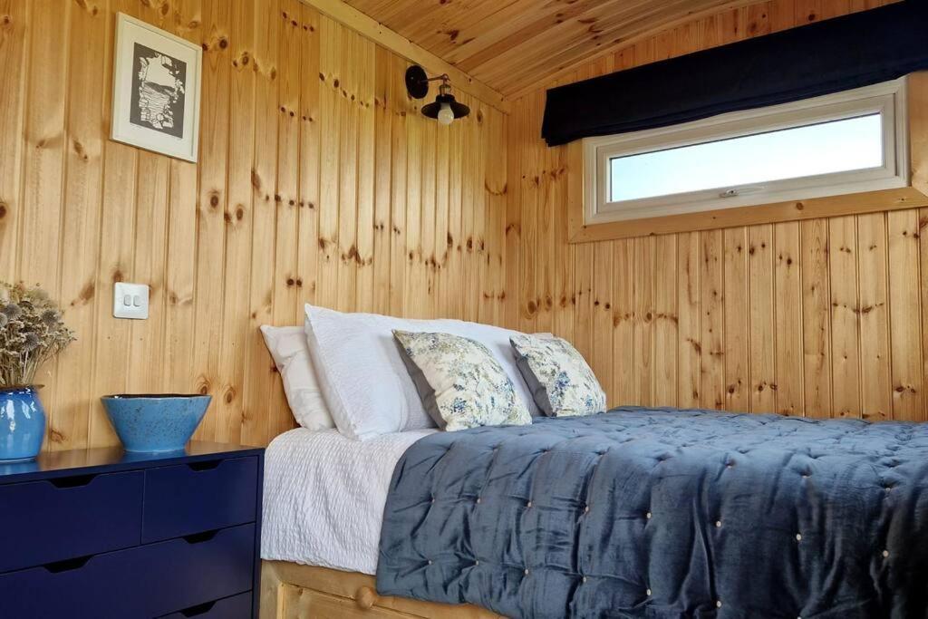 The Shepherd'S Hut @ Innlands Kilmaluag 외부 사진
